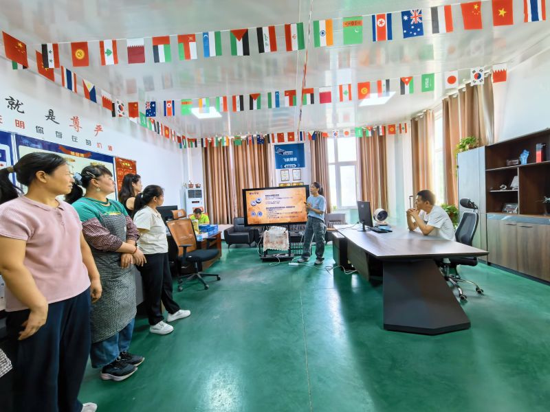 严守检验标准，筑牢品质防线｜飞航紧固件开展钢丝螺套通止规检验专项培训